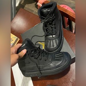 KIDS NIKE ACG BOOTS